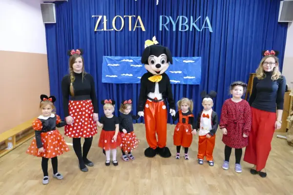 Dzień Postaci z Bajek - jak przygotować stroje i zabawy bez stresu?