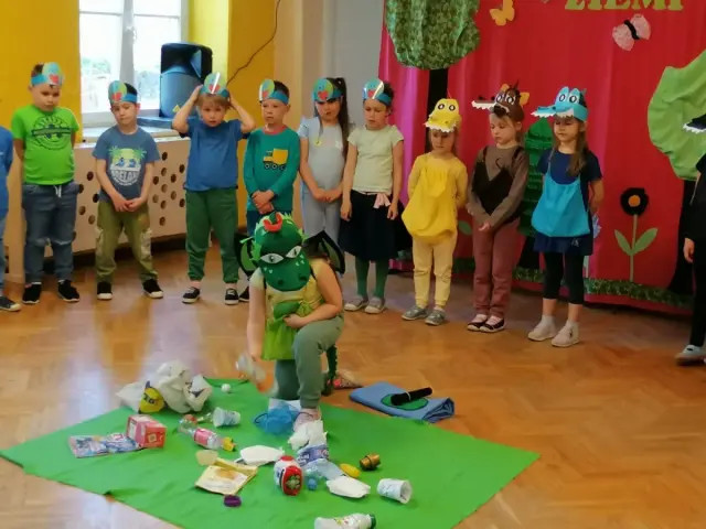 Wierszyki o ekologii dla dzieci na Dzień Ziemi i występ
